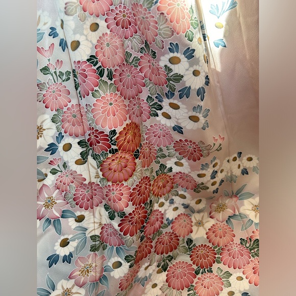 Beautiful Vintage Purple Lavender Lilac Kimono Japan Floral Gold Flowers Wafu - Picture 4 of 15